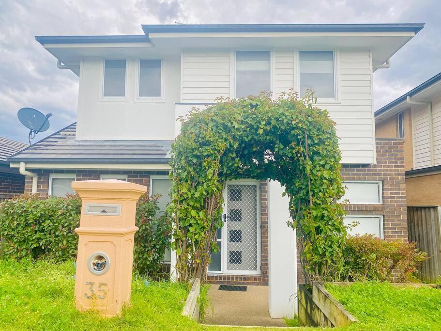 Kellyville 5Br Near Park And Shopping Mall Exterior photo