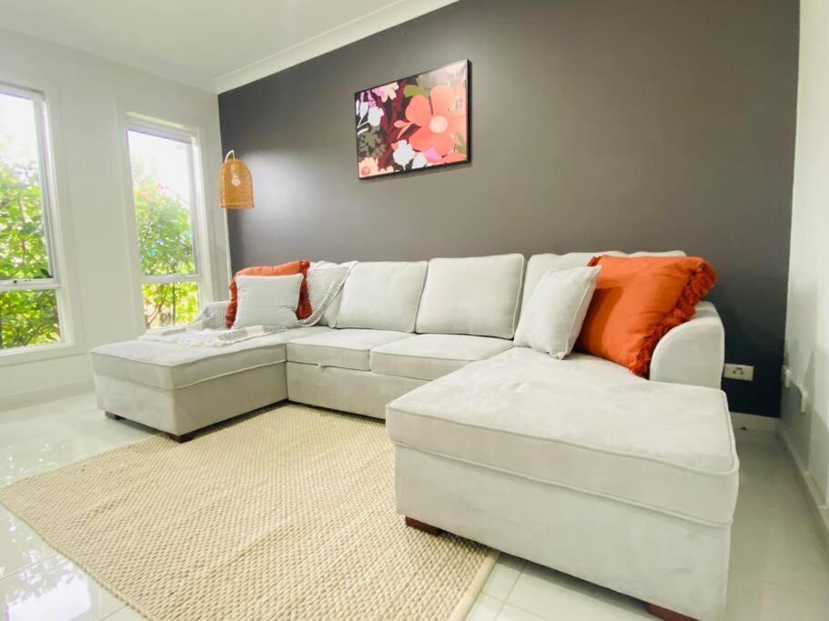 Kellyville 5Br Near Park And Shopping Mall Exterior photo